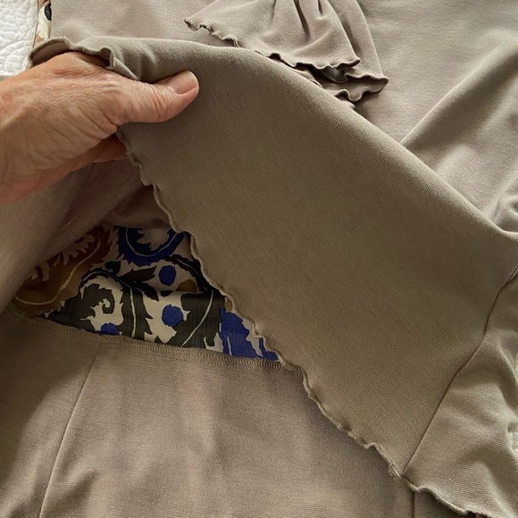 Donna Ricco Taupe Ruffled Layered Look Knee Length Midi Dress Feminine Size 12 - Picture 7 of 11